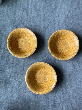 set of 3 Bordallo Pinheiro bowls